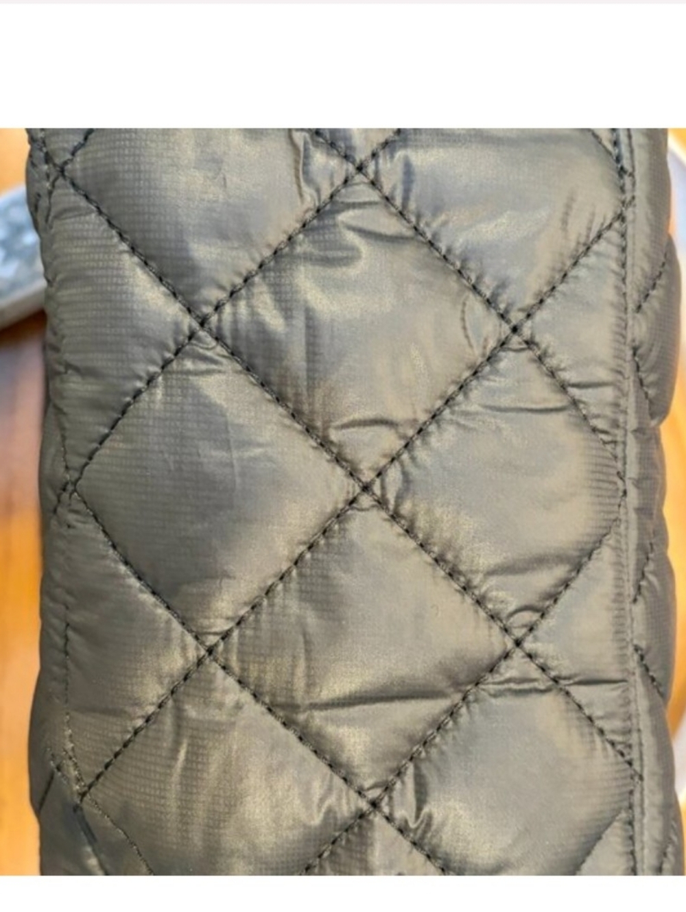 QUINCE Transit Quilted Small Crossbody Tote Charcoal EUC - Picture 7 of 8
